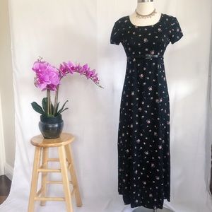 Black floral print belted maxi dress